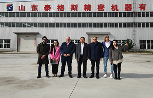 地鐵圍擋需要符合哪些安全和質(zhì)量標(biāo)準(zhǔn)以保證使用安全和可靠性？（地鐵圍擋的安全和質(zhì)量標(biāo)準(zhǔn)要求）