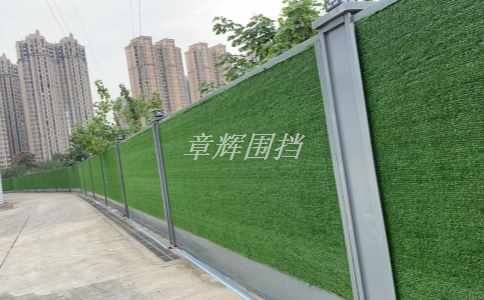 簡(jiǎn)易圍擋的顏色是否需要與周圍環(huán)境相協(xié)調(diào)？