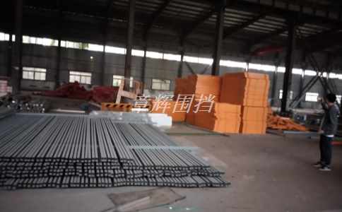 簡(jiǎn)易圍擋在城市道路綠化中的使用需要遵循特定的生態(tài)環(huán)保標(biāo)準(zhǔn)嗎？（城市道路綠化中簡(jiǎn)易圍擋的環(huán)保規(guī)范）