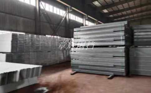 簡易圍擋的建設(shè)是否需要進(jìn)行相關(guān)審批和檢查？（簡易圍擋在建筑工程中的安全使用規(guī)定）