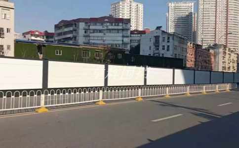 簡(jiǎn)易圍擋是否適合用于養(yǎng)蜂場(chǎng)或蠶室的隔離？（養(yǎng)蜂場(chǎng)和蠶室中簡(jiǎn)易圍擋的使用效果評(píng)估）