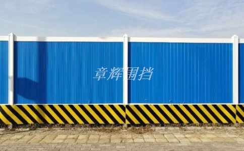 簡易圍擋在城市橋梁施工中的使用效果如何？（城市橋梁施工中簡易圍擋的安全防護措施）